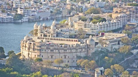 A Guide To Visiting Udaipur, The City of Lakes .